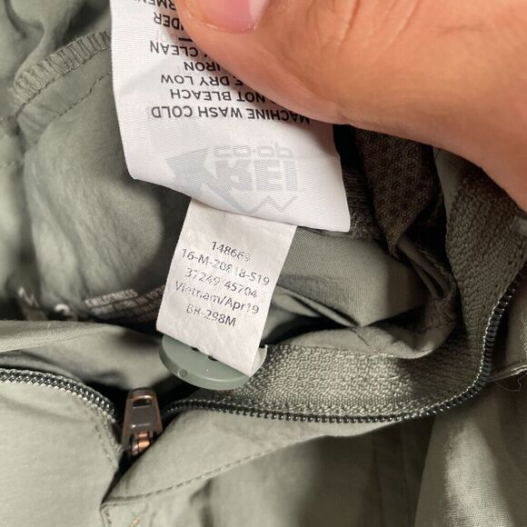 REI Men's Cargo Shorts - Olive Green - Picture 8 of 9